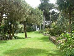 131 Ile de Batz Jardin Georges Delaselle_000016